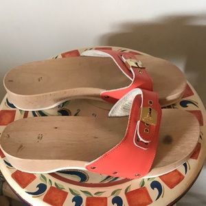 Maid in Italy….   The Original Dr Scholls!